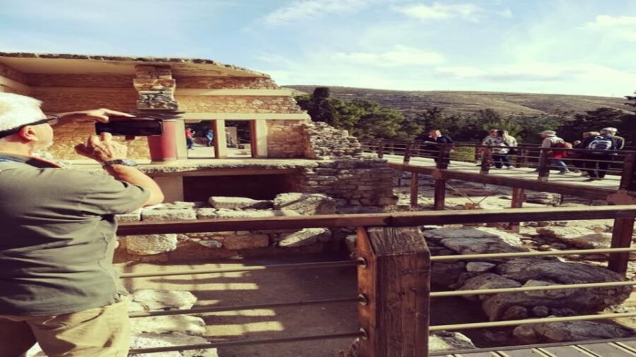 Archaeological and Natural Beauties of South Central Crete - The route that links Roman Crete, Minoan Crete, and the sea