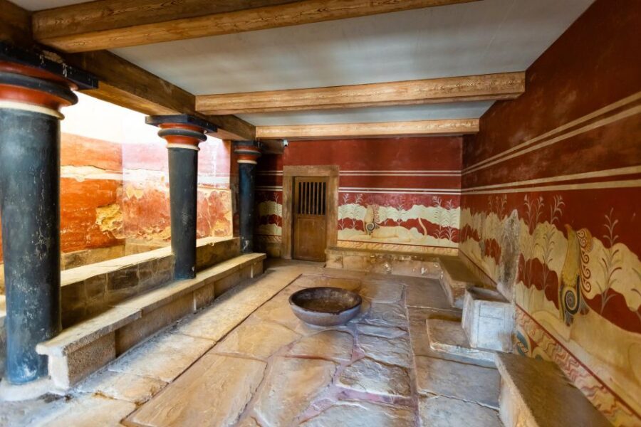 Crete: Knossos Palace and Museum E-Tickets with Audio Guides - Smartphone App Reality: Offline, Storage, and Avoiding Audio Dropouts