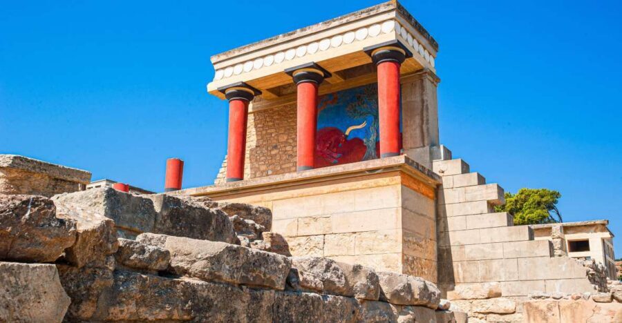 Crete: Knossos Palace, Archaeological Museum & Heraklion - Knossos Palace: Where Minoan myths become real stone