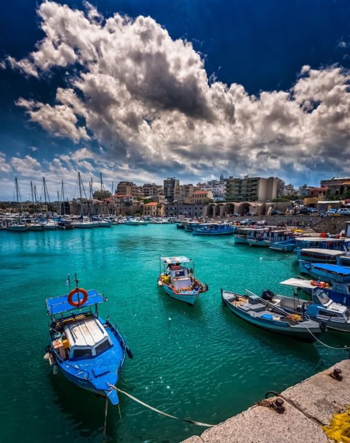 Crete: Knossos Palace, Archaeological Museum & Heraklion - The small reviews signal one big theme: the guide matters
