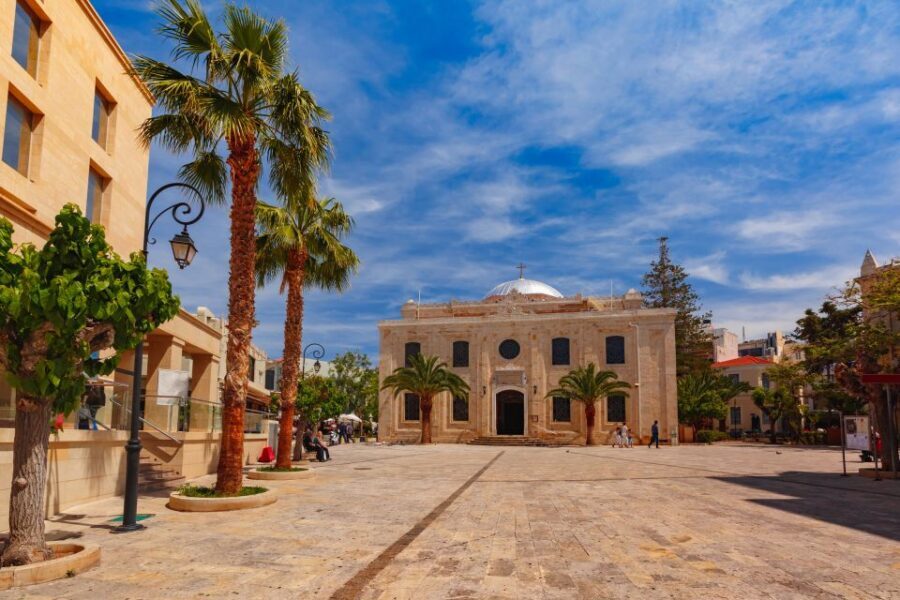 Heraklion: Mobile Self-Guided Audio Sightseeing Tour - Wheelchair access and street reality: what wheelchair-friendly means here