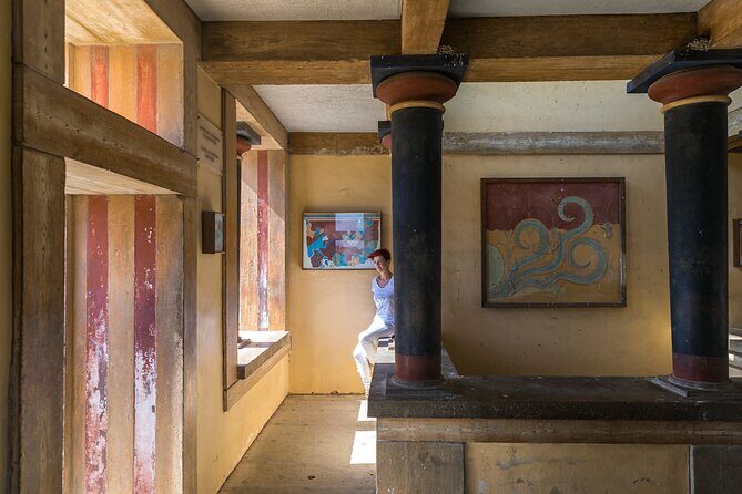 Knossos Palace and Arch. Museum of Heraklion Tour - Price and value: what $258.30 includes and what to plan for