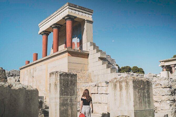 Minoan Crete from 3.000 BC: Knossos Palace & Museum with Wineries from Heraklion - Price and logistics: where you get value, and where costs can add up