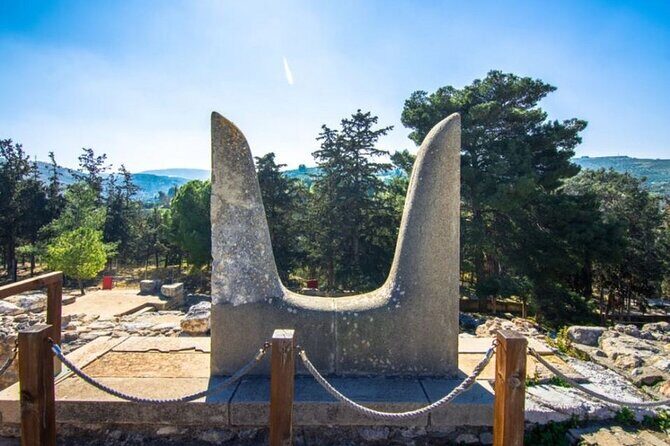Minoan Crete: Knossos Palace, Winery Visit and Lunch at Archanes - Titakis Wines in Kounavoi: Five Indigenous Varieties, Real Visits