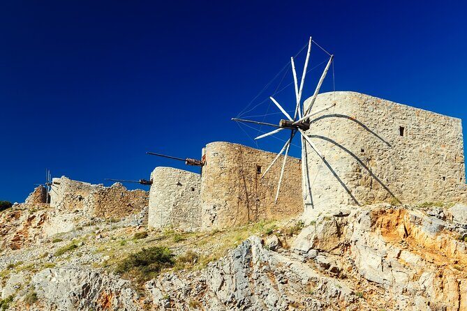 Private Full-Day Knosos, Lasithi Plateau, Cave of Zeus from Rethimno - Honey, raki, and those small moments that feel local